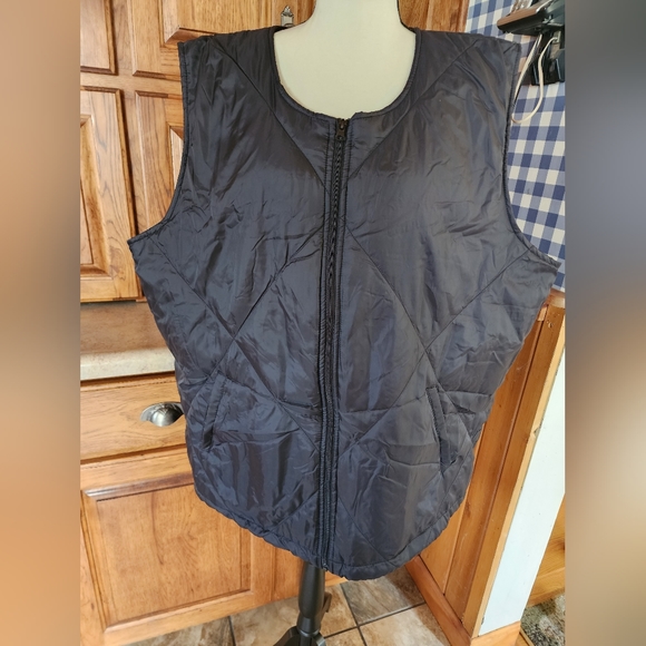 Socialite Women's Black Quilted Vest Size Plus NWT - Picture 7 of 11